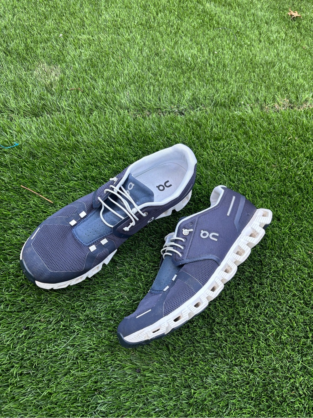On Running Men’s Athletic Shoes in Navy and White